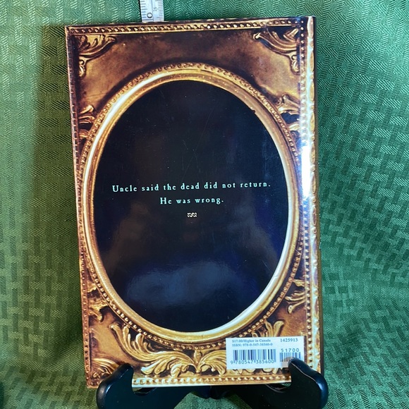 The Ghost of Crutchfield Hall Hardcover Mary Downing Hahn - Picture 2 of 9